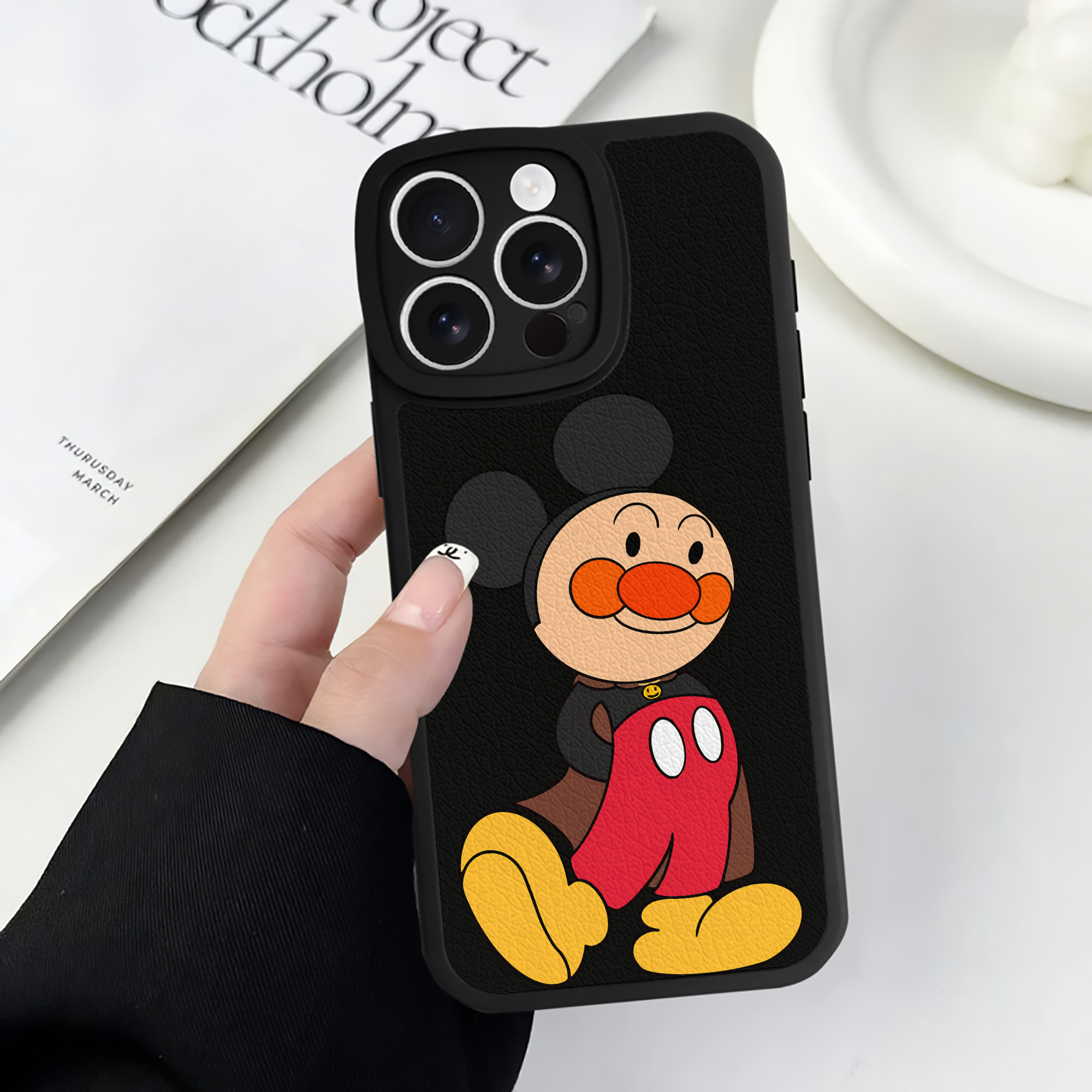 （画像用） アンパンマン Anpanman 【iPhone 16シリーズ対応】シリコンスマホケース（レザー調） 材質：シリコン